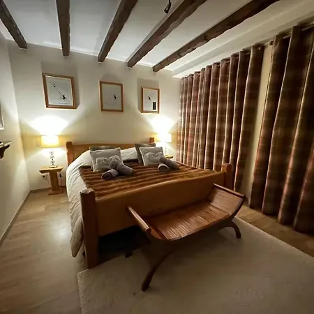 L'ancienne Poste Exclusive Alpine 木屋 *